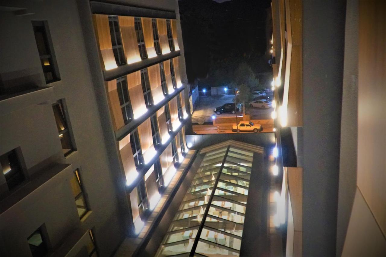 Extenso Hotel Gaziemir Екстер'єр фото