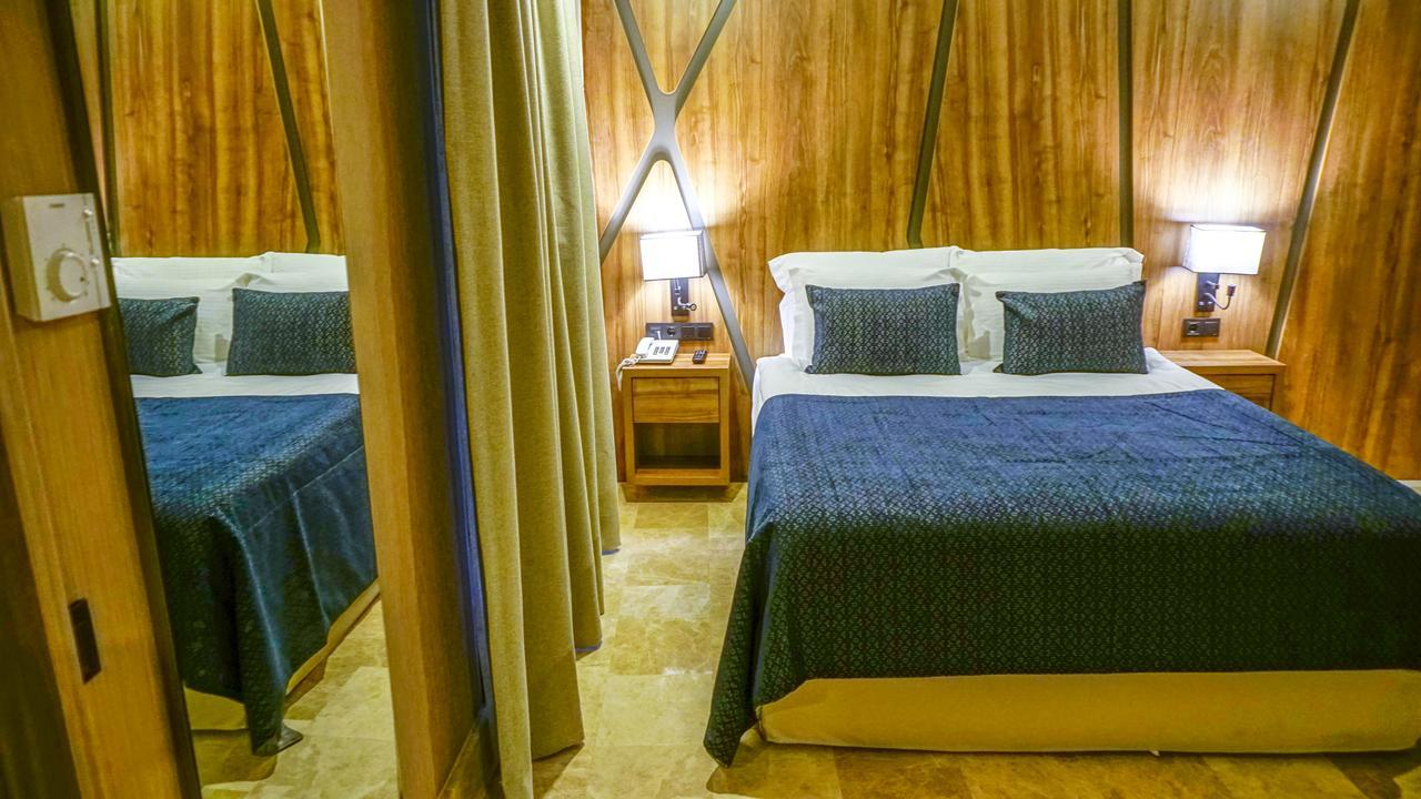 Extenso Hotel Gaziemir Екстер'єр фото