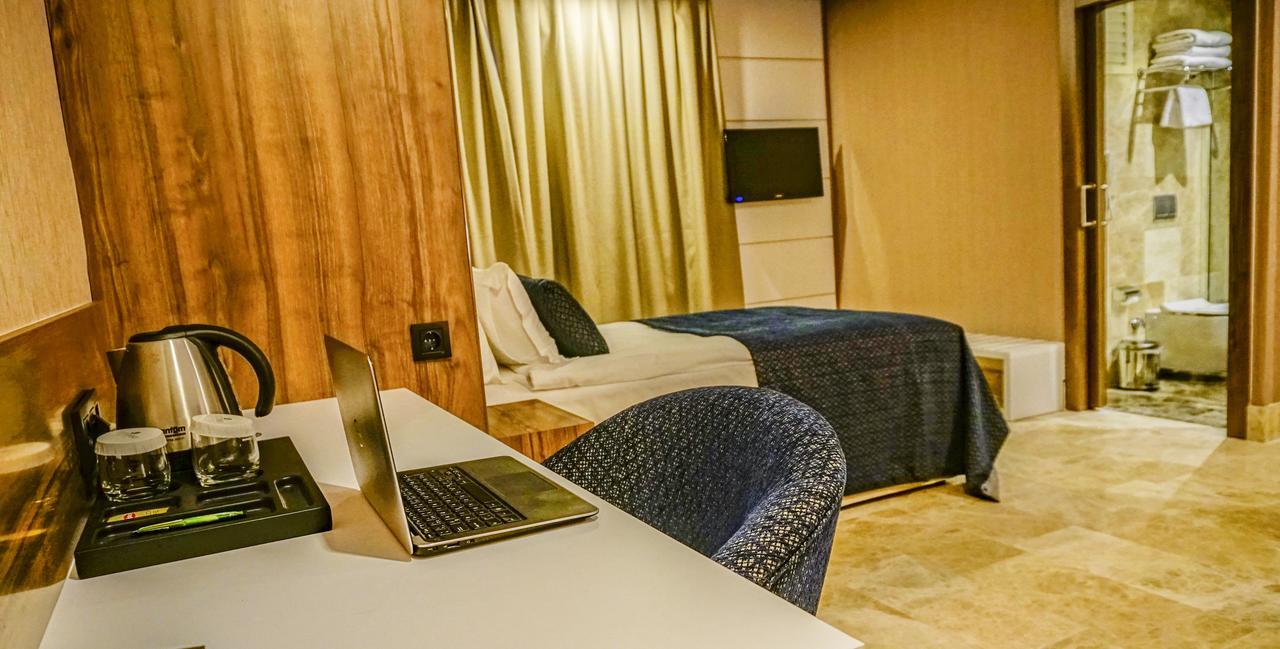 Extenso Hotel Gaziemir Екстер'єр фото