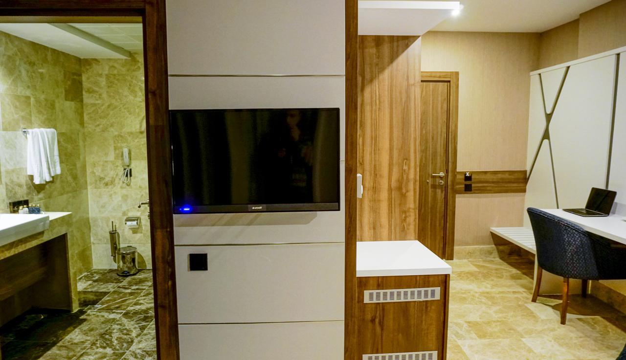 Extenso Hotel Gaziemir Екстер'єр фото