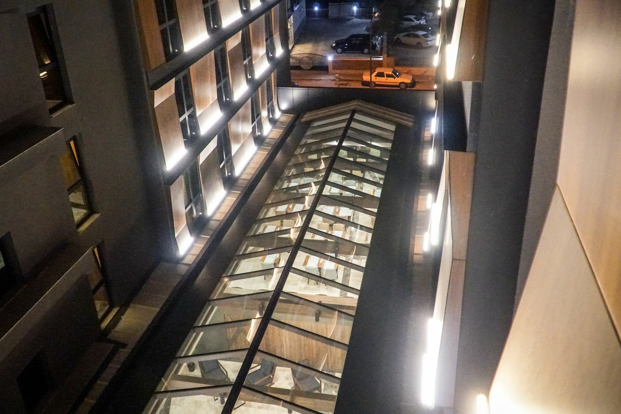 Extenso Hotel Gaziemir Екстер'єр фото